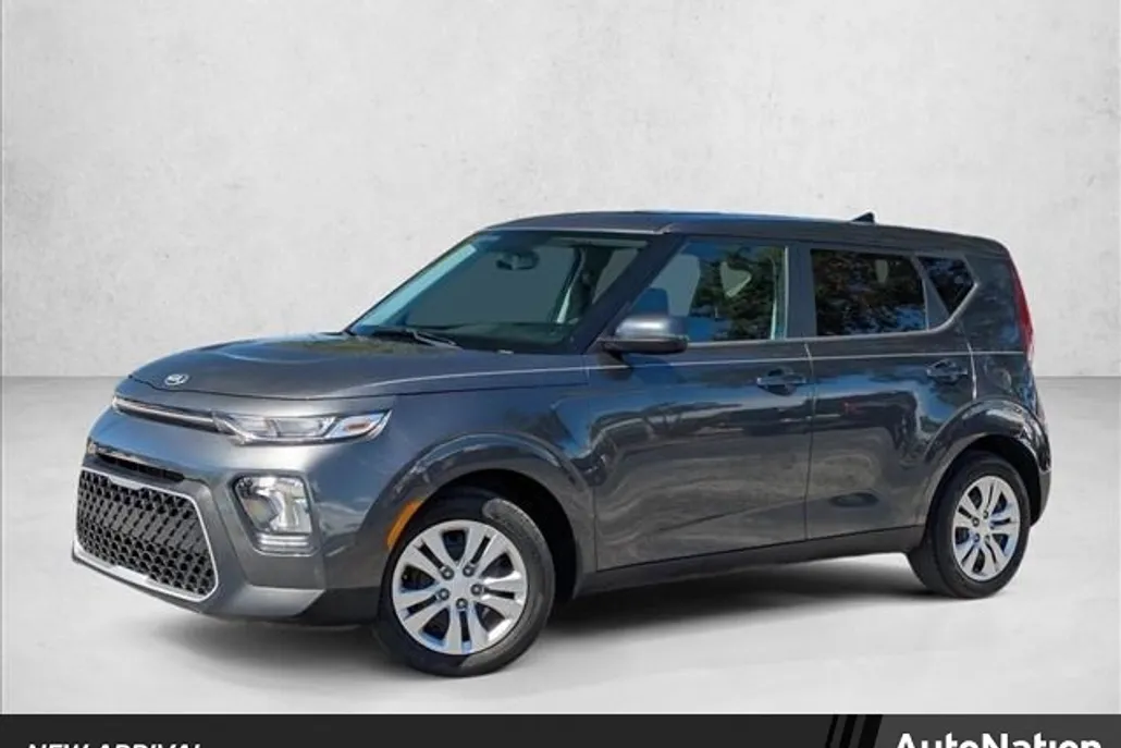 2021 Kia Soul LX photo 1
