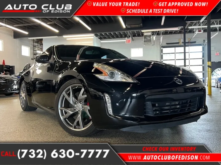 2014 Nissan 370Z Touring photo 1