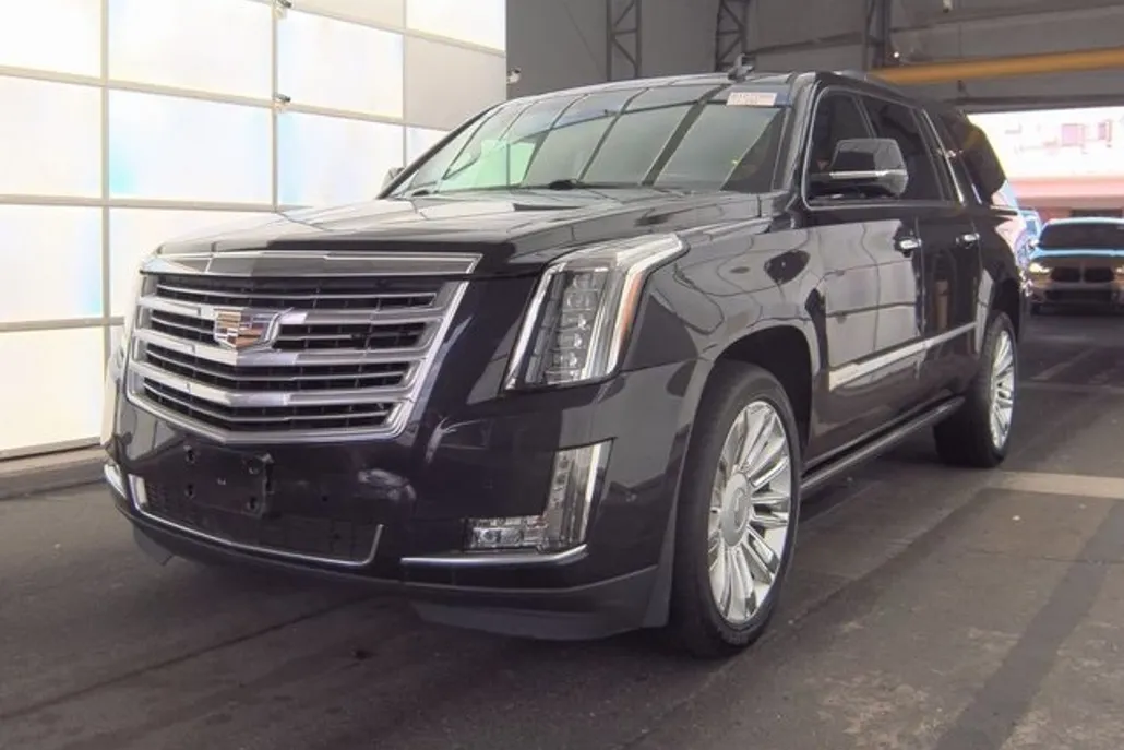 2018 Cadillac Escalade ESV Platinum photo 1