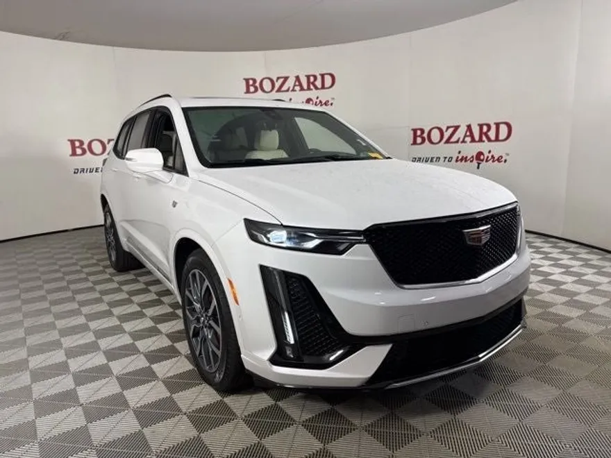 2025 Cadillac XT6 Sport photo 1