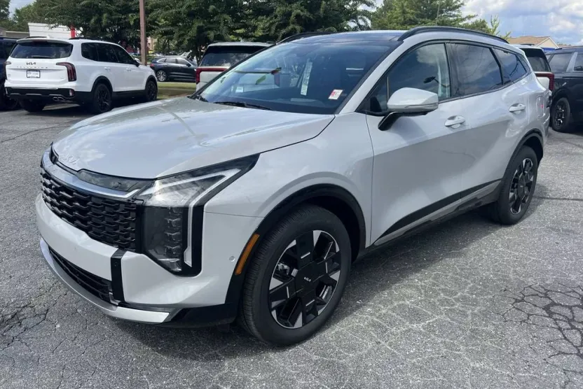 2026 Kia Sportage Hybrid photo 1