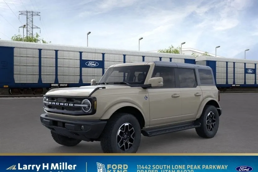 2025 Ford Bronco Outer Banks photo 1