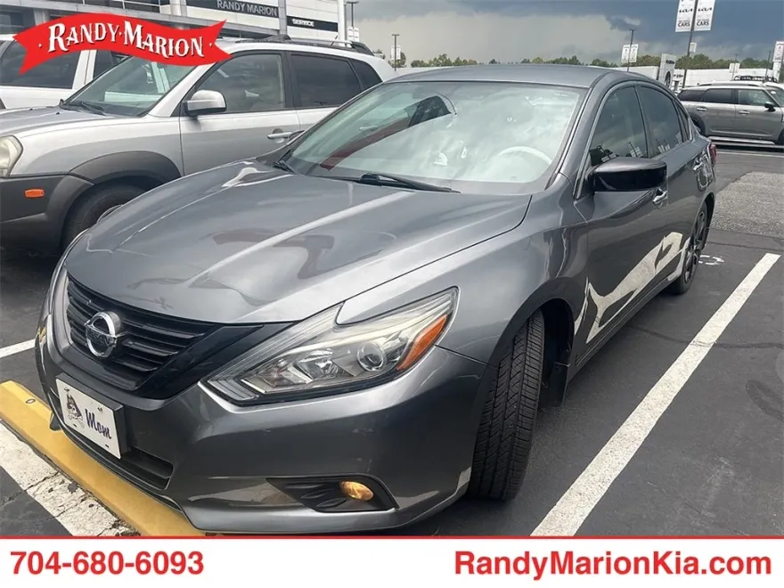 2018 Nissan Altima 2.5 SR photo 1