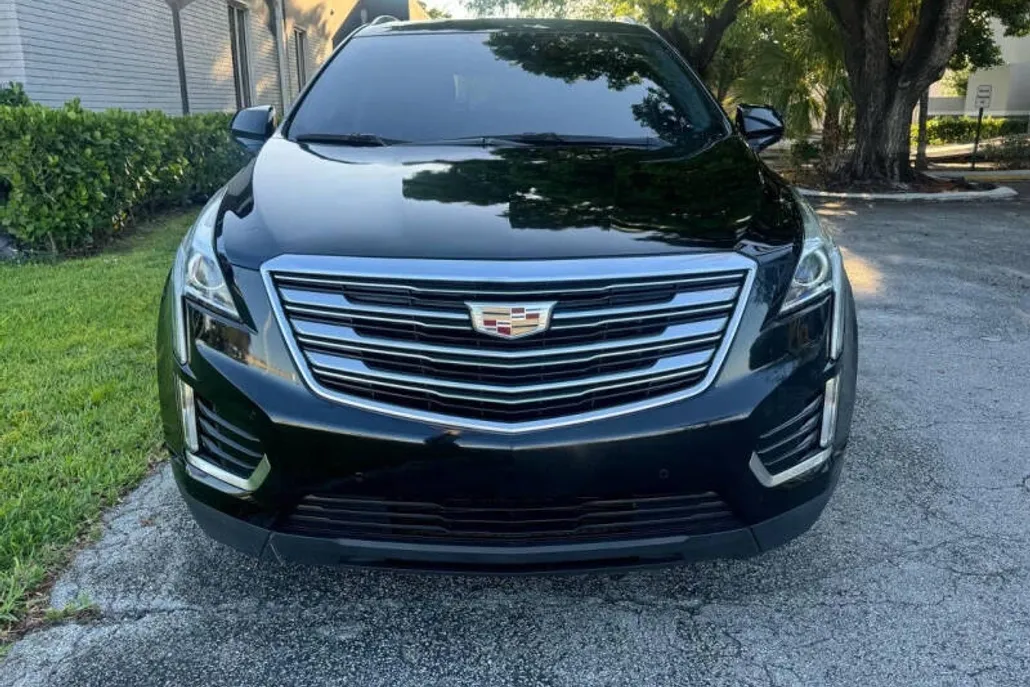 2018 Cadillac XT5 Luxury photo 1