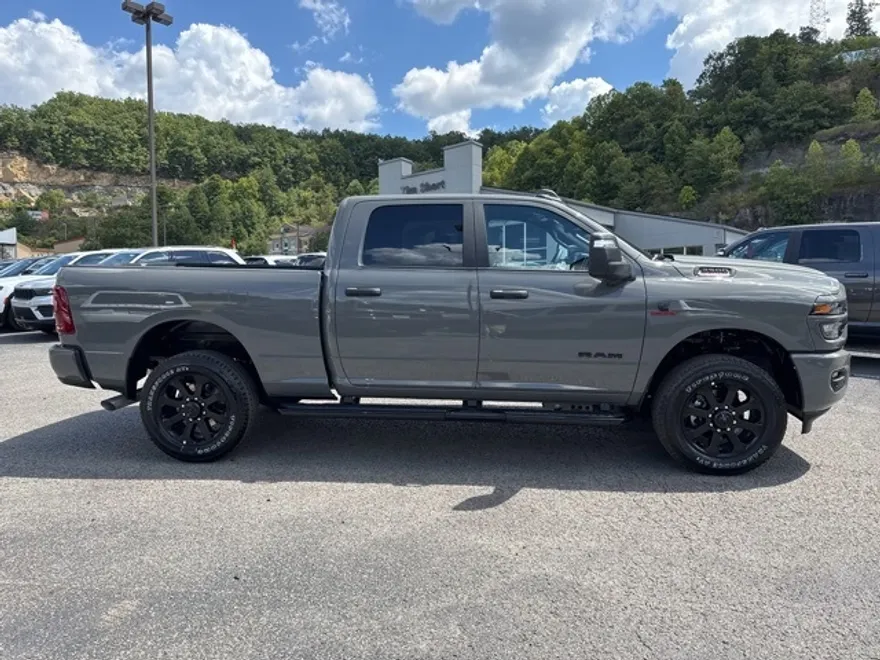 2026 Ram 3500 Big Horn photo 1