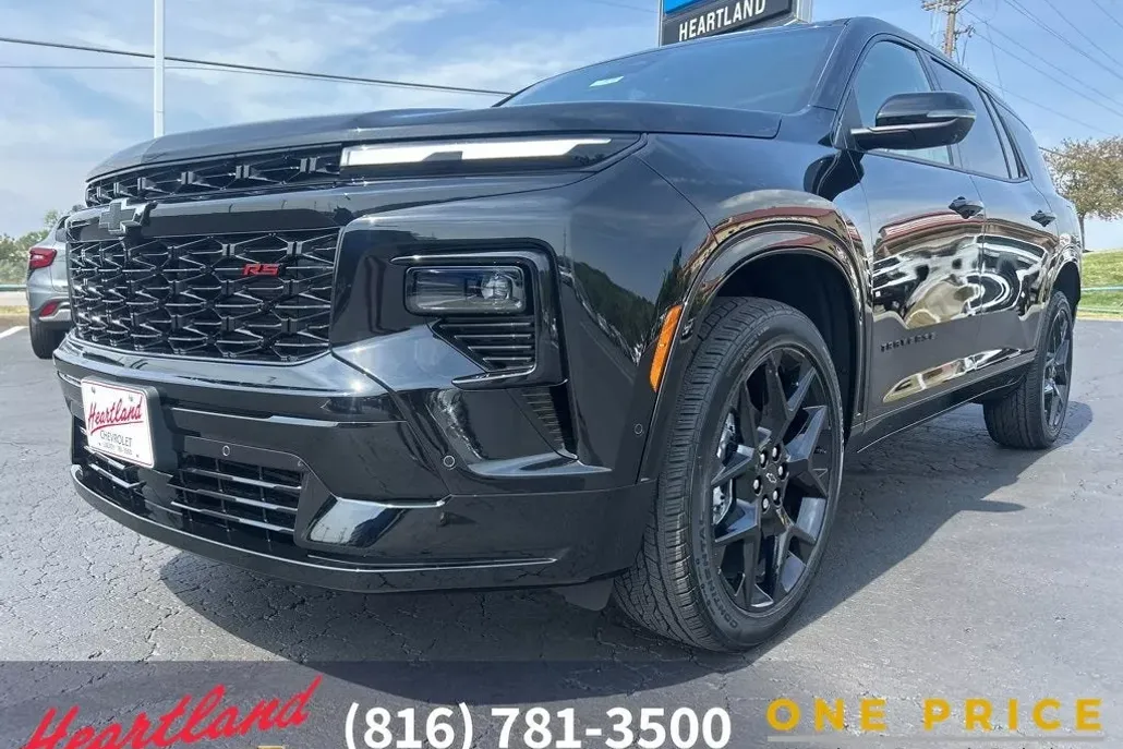 2026 Chevrolet Traverse RS photo 1