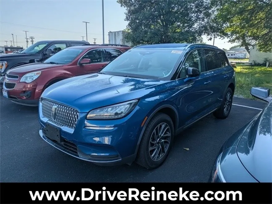 2021 Lincoln Corsair Standard photo 1