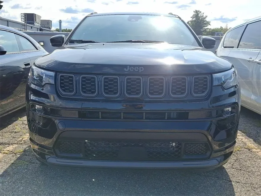 2025 Jeep Compass Limited photo 1