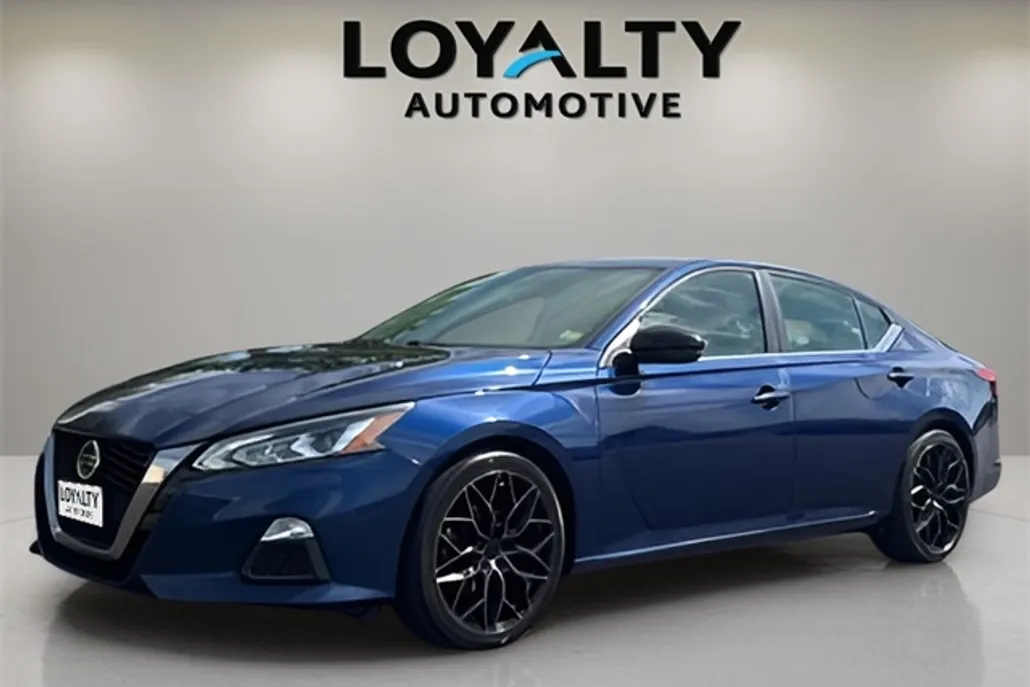 2020 Nissan Altima 2.5 SR photo 1