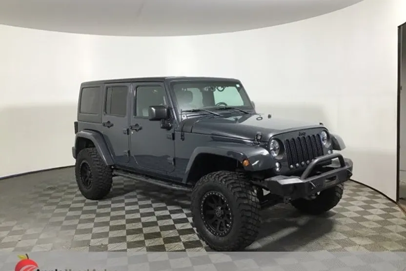 2016 Jeep Wrangler Unlimited Sahara photo 1