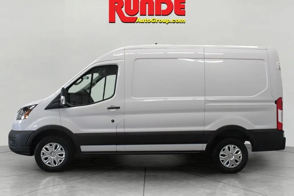 2023 Ford Transit photo 1