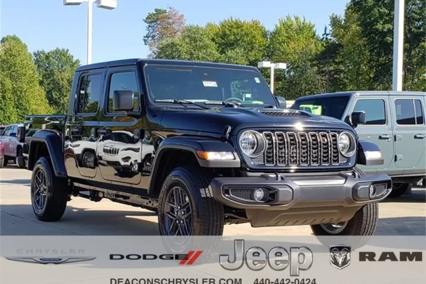 2025 Jeep Gladiator Sport S photo 1
