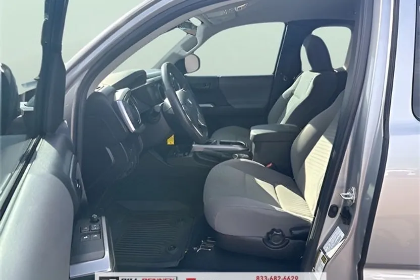 2023 Toyota Tacoma SR5 photo 1