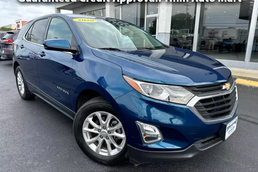 2020 Chevrolet Equinox LT photo 1