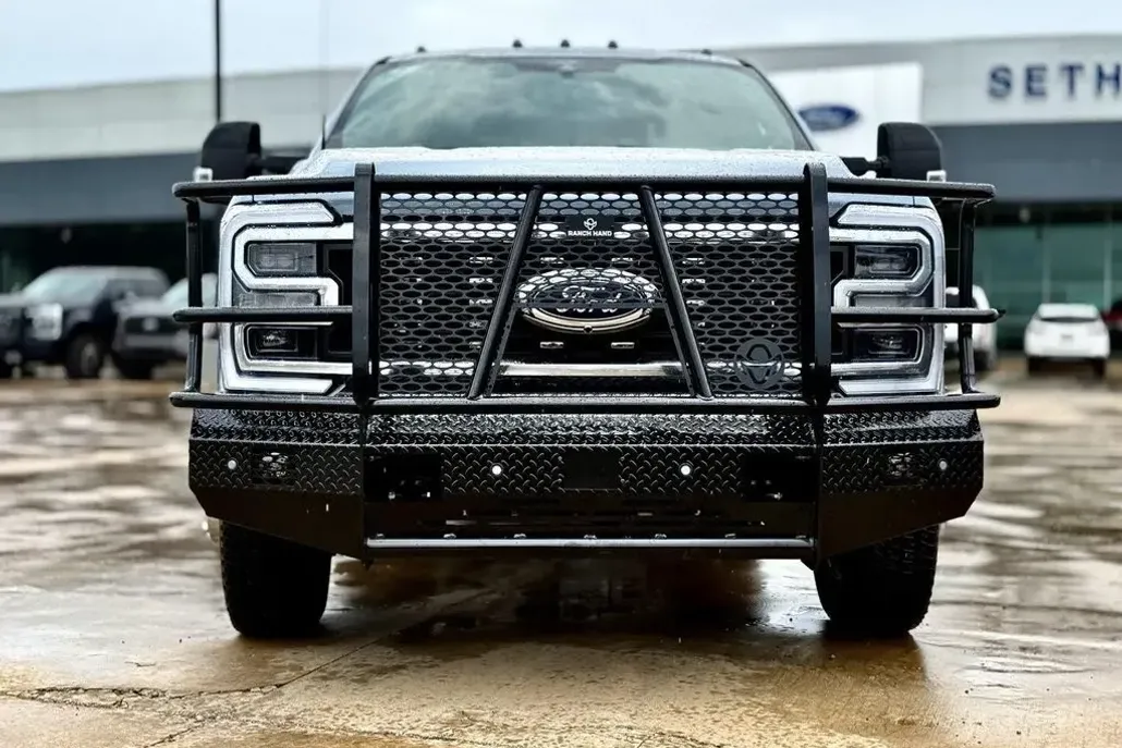 2025 Ford F-350 photo 1