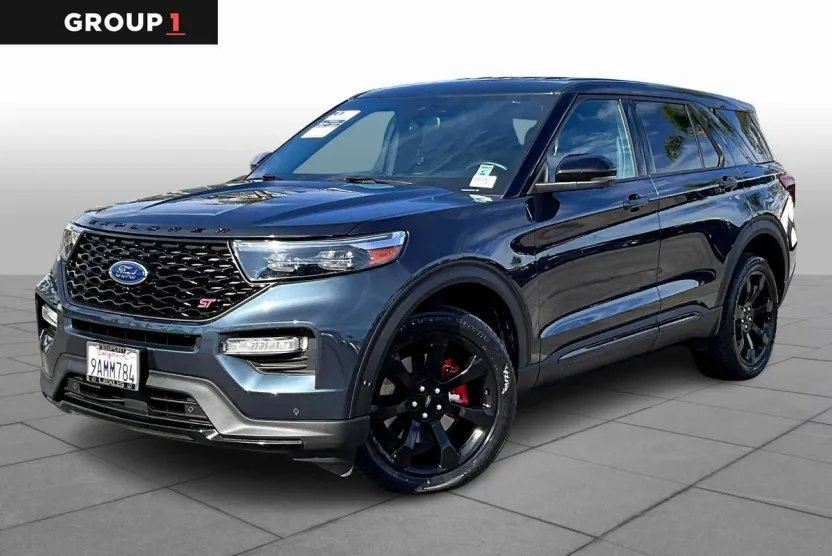 2022 Ford Explorer ST photo 1