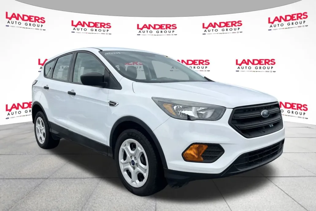 2018 Ford Escape S photo 1