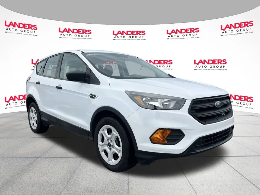 2018 Ford Escape S photo 1