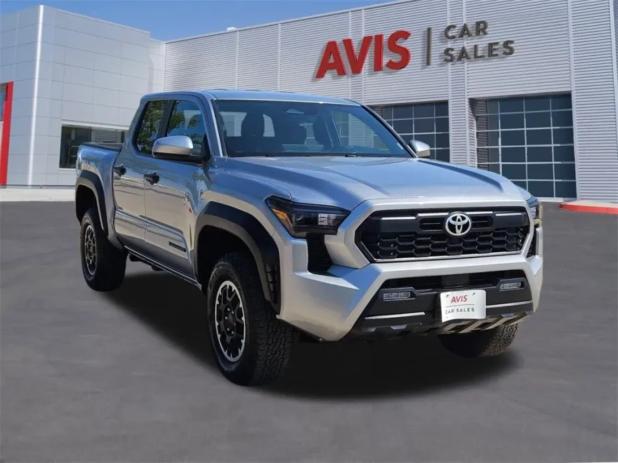 2025 Toyota Tacoma photo 1