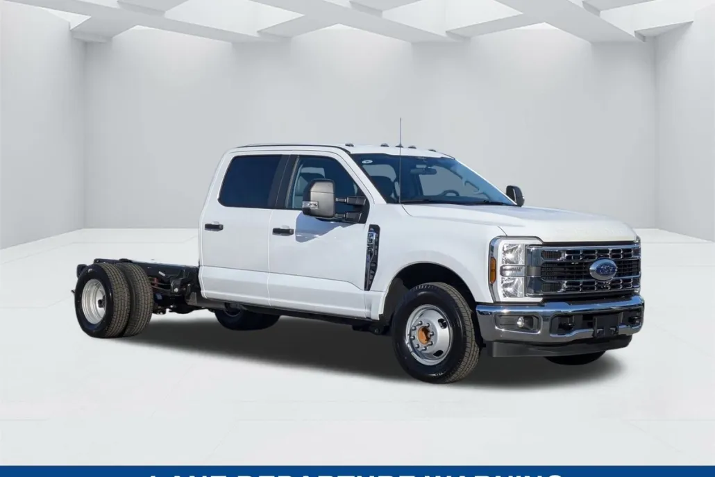 2025 Ford F-350 photo 1