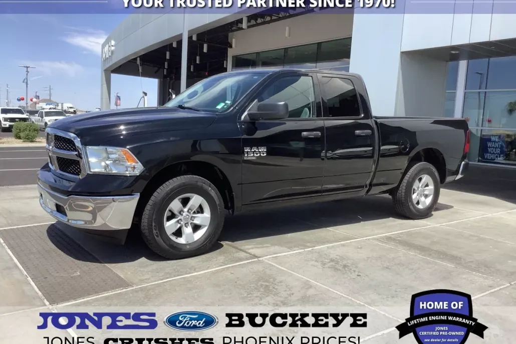 2024 Ram 1500 Classic SLT photo 1