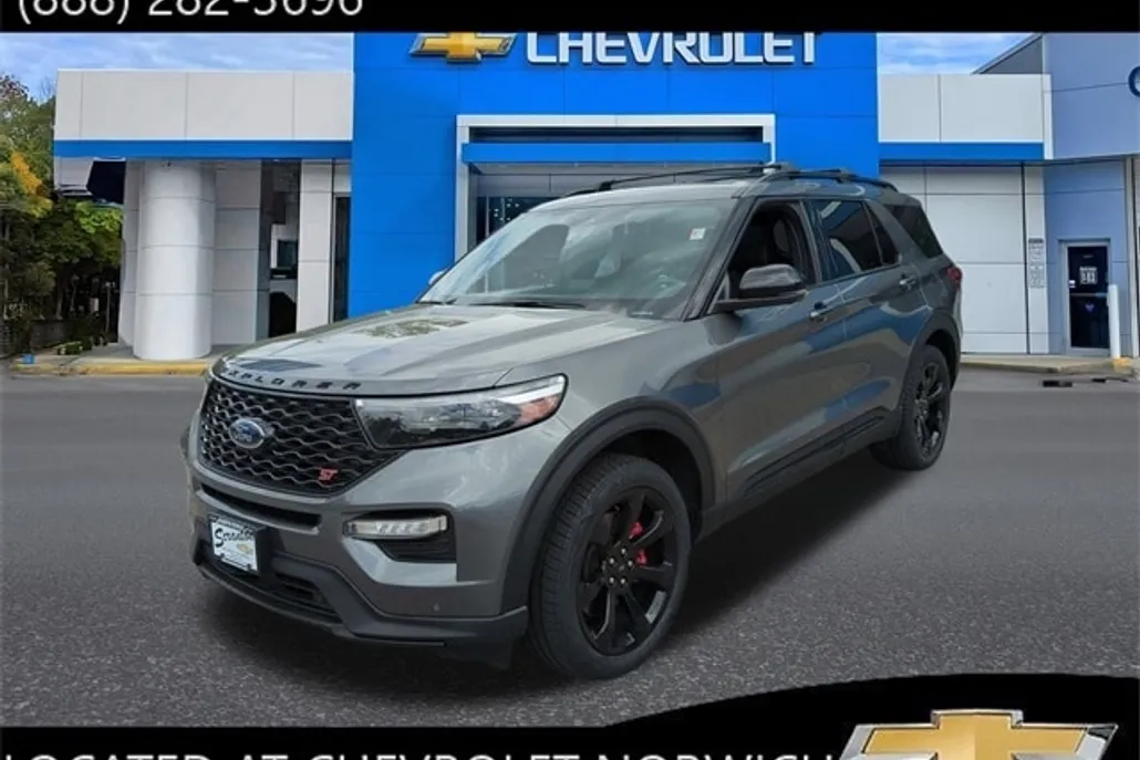 2022 Ford Explorer ST photo 1