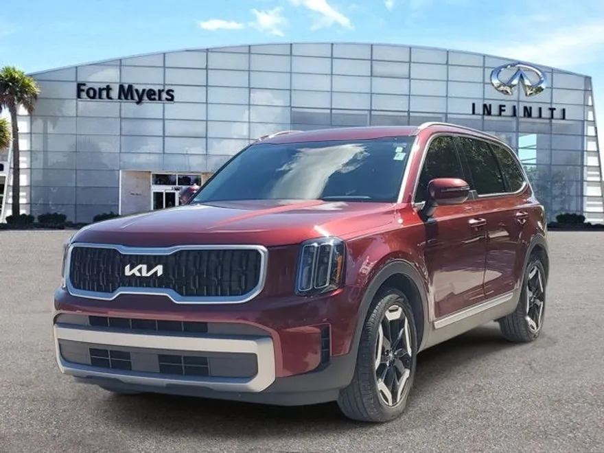 2023 Kia Telluride EX photo 1