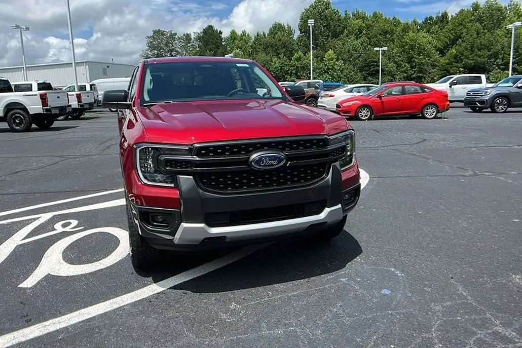 2025 Ford Ranger XLT photo 1