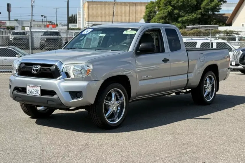 2014 Toyota Tacoma Base photo 1