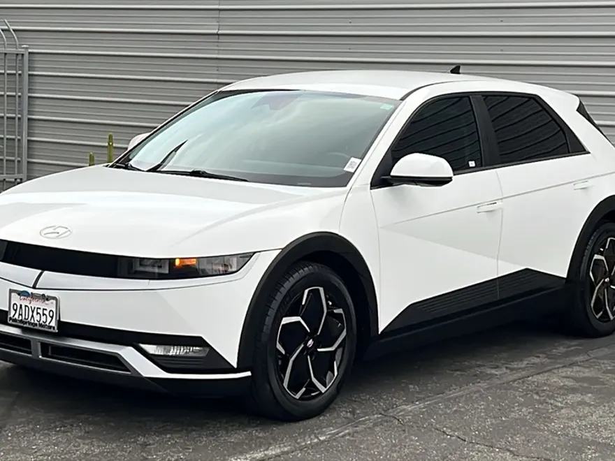 2022 Hyundai Ioniq 5 SE photo 1