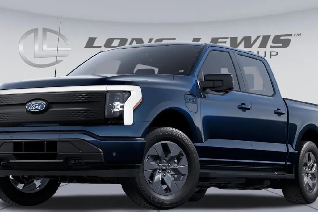 2025 Ford F-150 Lightning photo 1