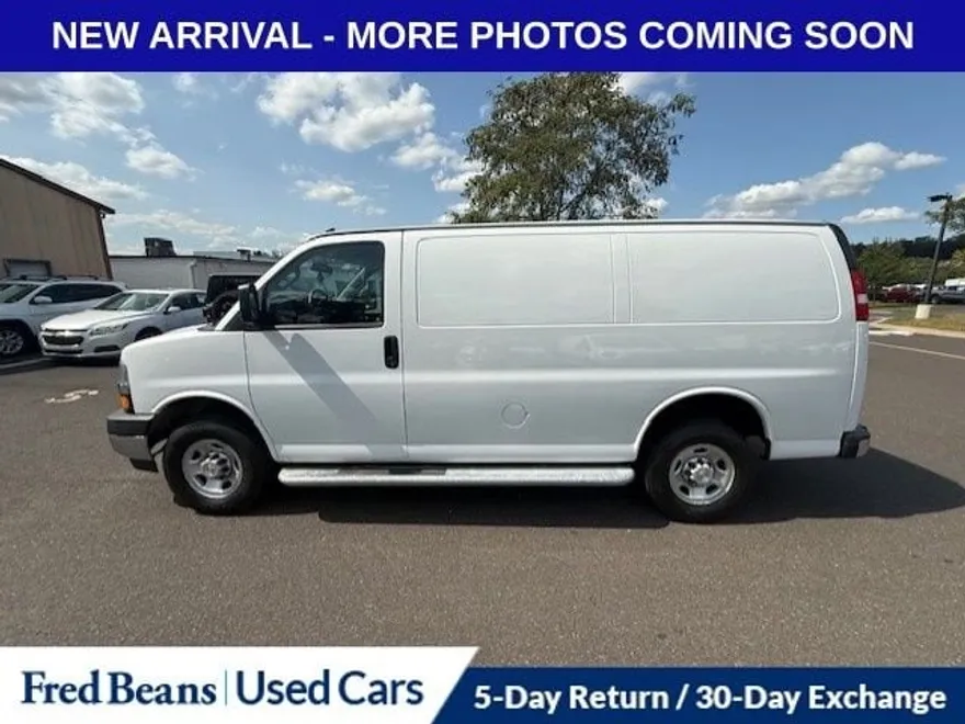 2023 Chevrolet Express Cargo 2500 Van photo 1