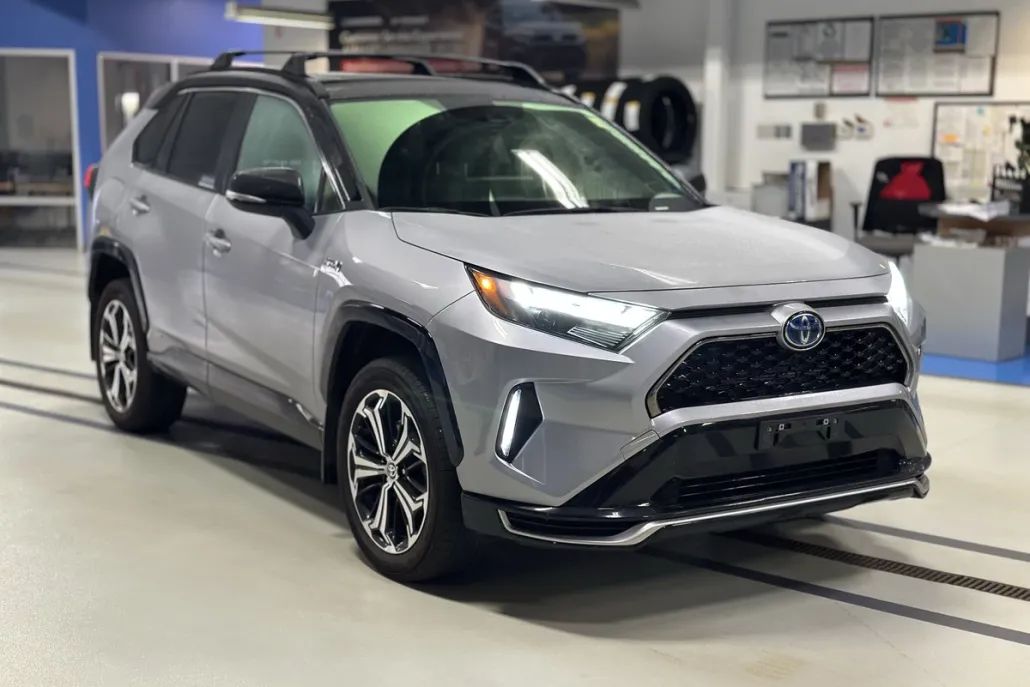 2023 Toyota RAV4 Prime XSE photo 1