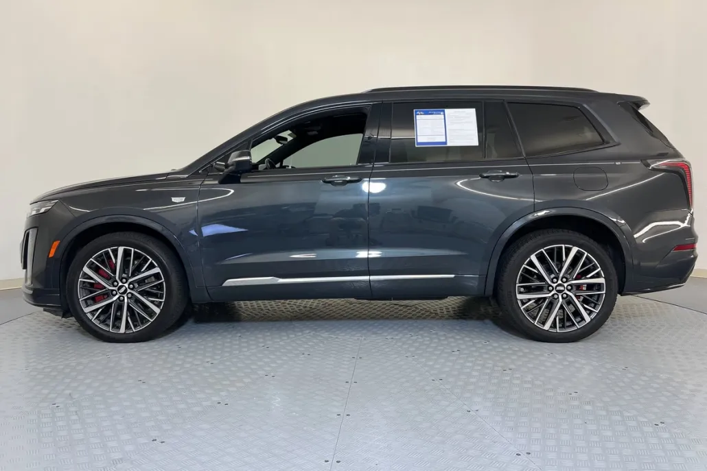 2022 Cadillac XT6 Sport photo 1