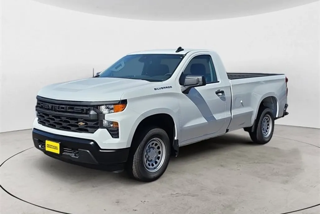 2025 Chevrolet Silverado 1500 photo 1