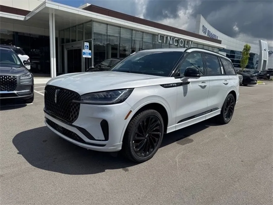 2025 Lincoln Aviator Reserve photo 1