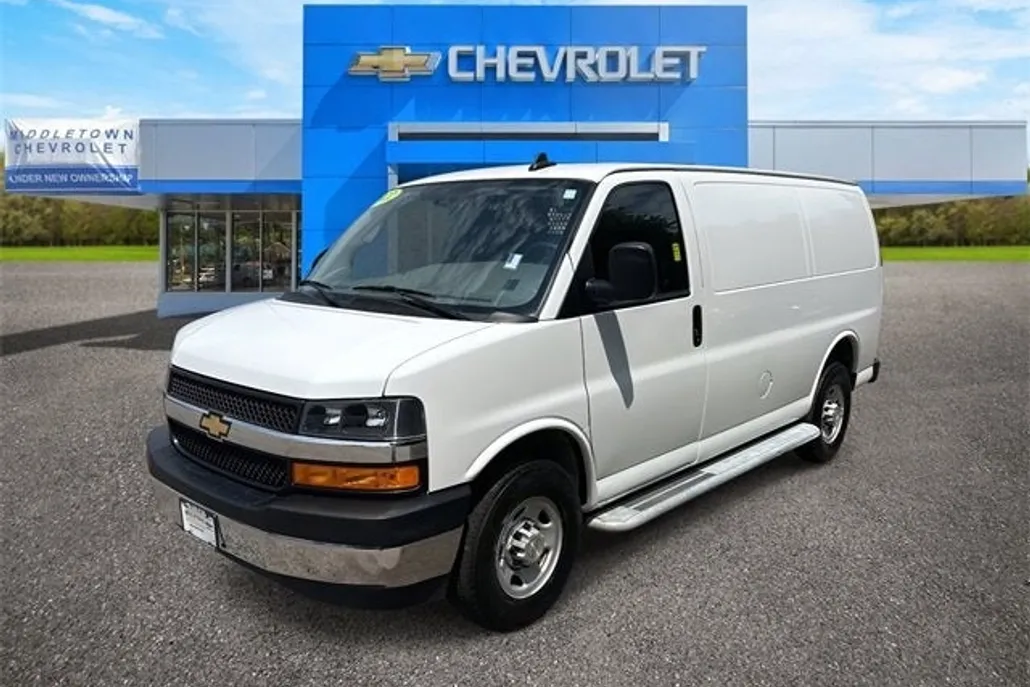 2022 Chevrolet Express Cargo 2500 photo 1