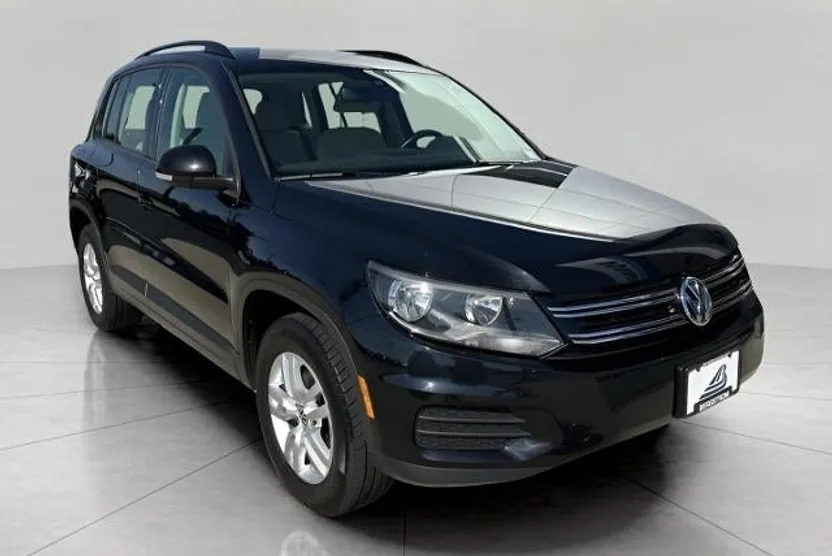 2017 Volkswagen Tiguan S photo 1