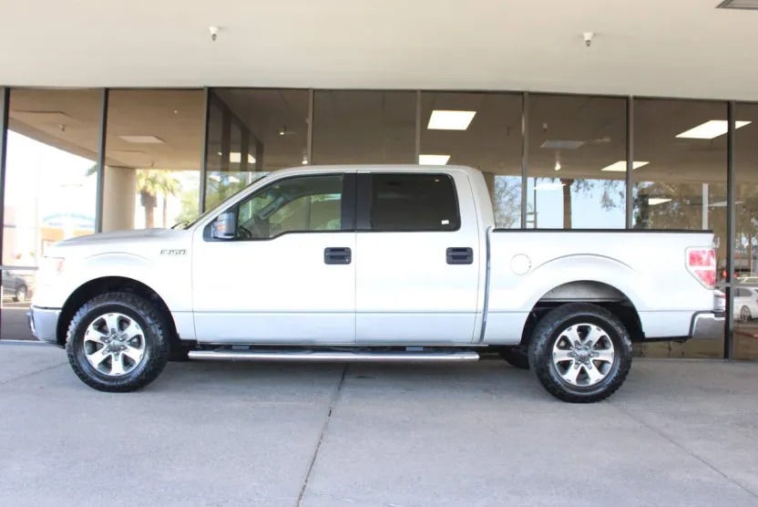 2011 Ford F-150 XLT photo 1