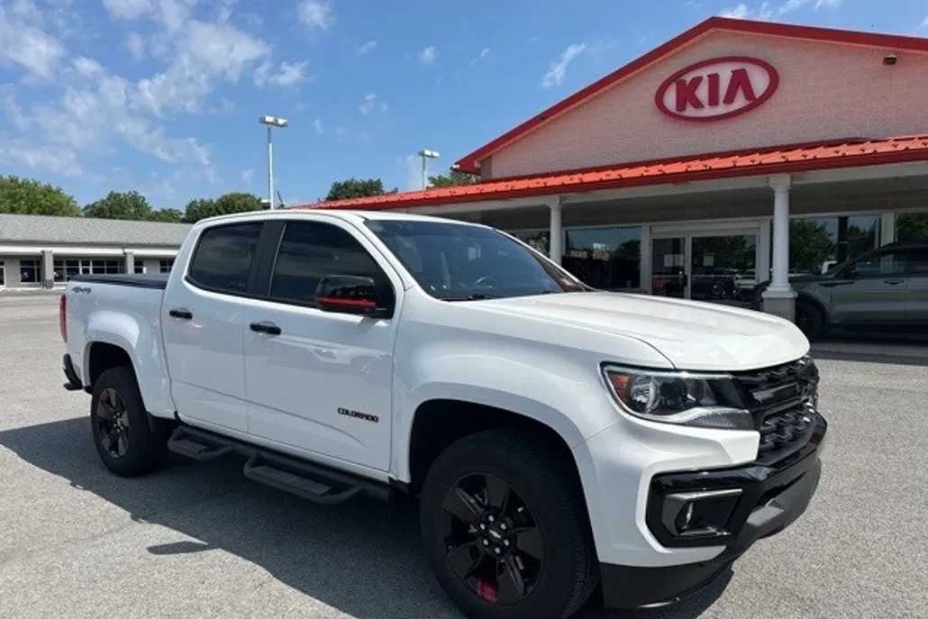 2021 Chevrolet Colorado LT photo 1