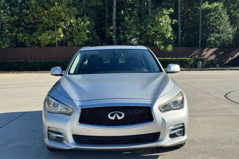 2014 Infiniti Q50 Premium photo 1