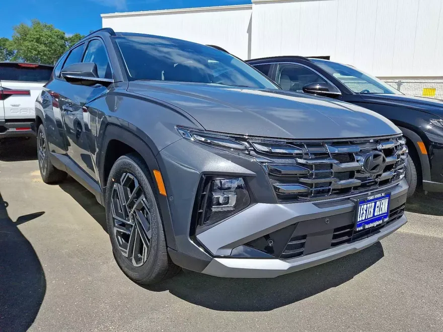 2025 Hyundai Tucson Limited photo 1