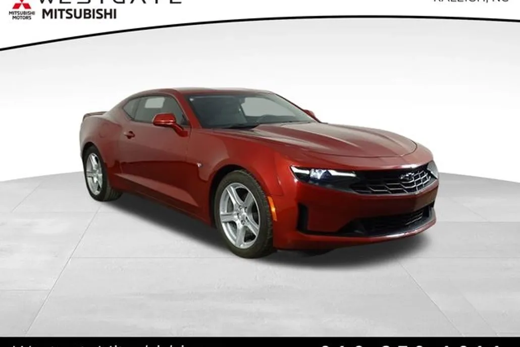 2019 Chevrolet Camaro 1LT photo 1