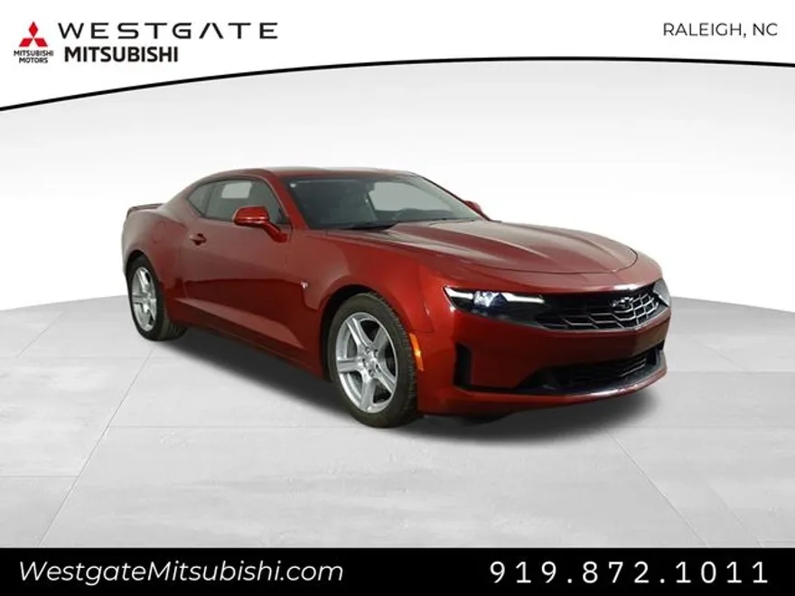 2019 Chevrolet Camaro 1LT photo 1