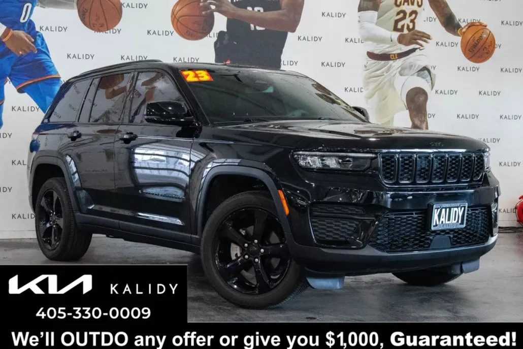 2023 Jeep Grand Cherokee Altitude photo 1