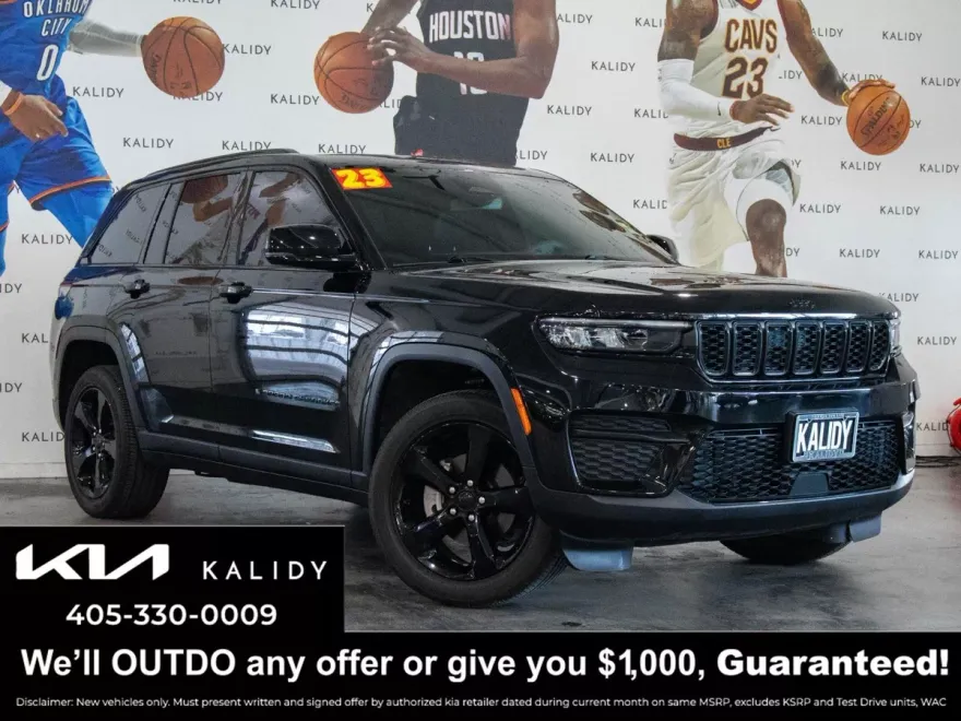 2023 Jeep Grand Cherokee Altitude photo 1