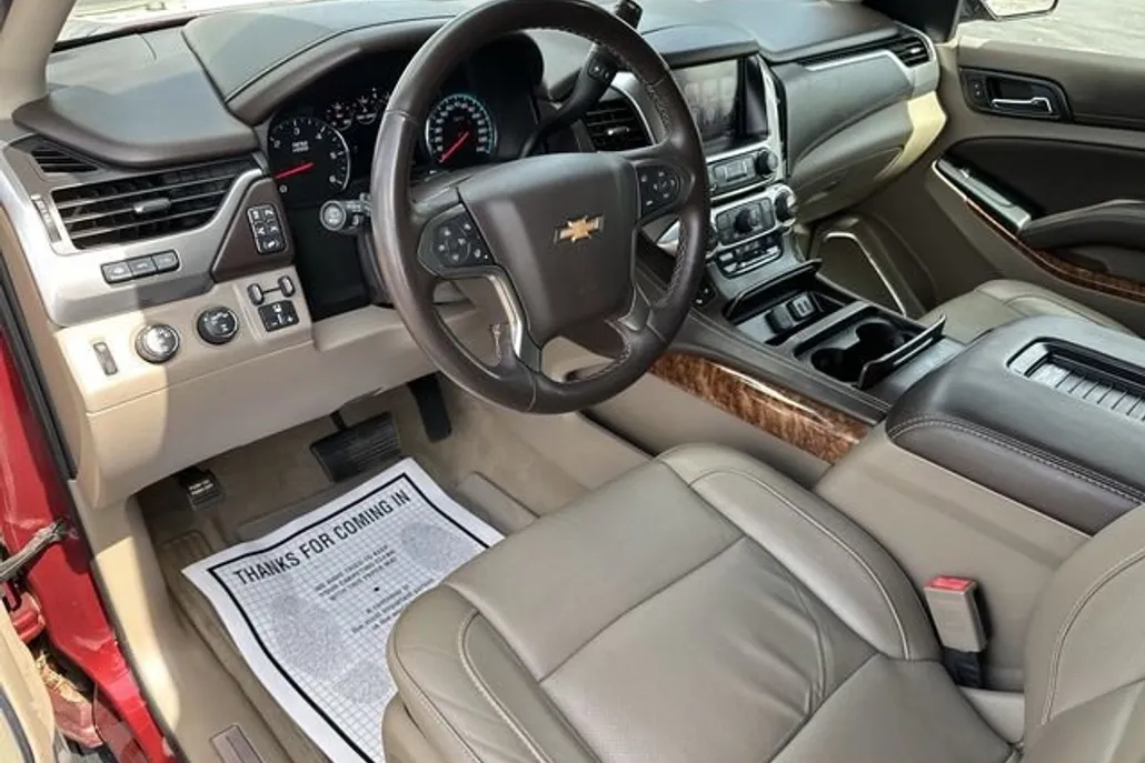 2019 Chevrolet Suburban Premier photo 1