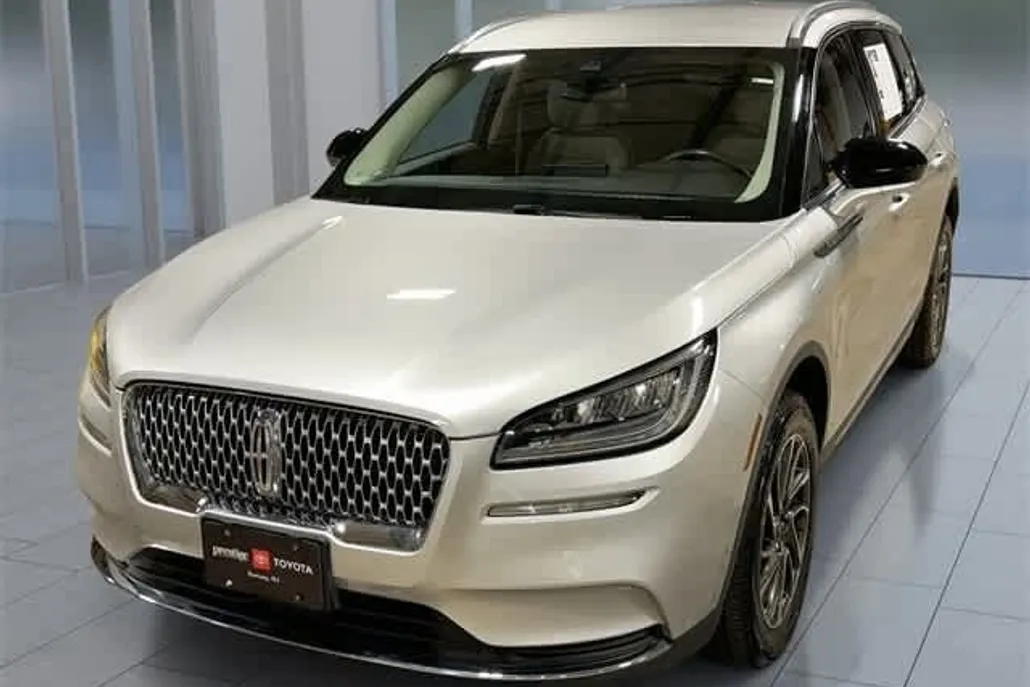 2020 Lincoln Corsair Standard photo 1
