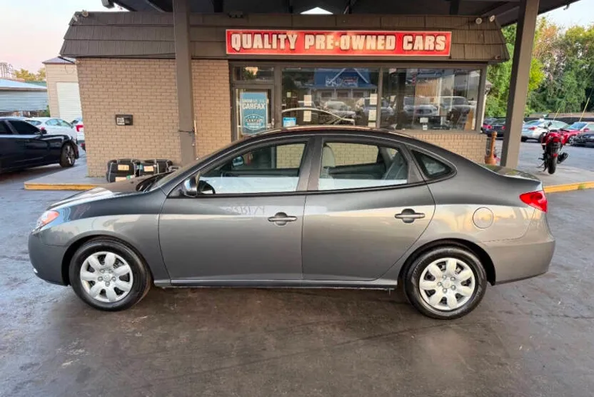 2009 Hyundai Elantra GLS photo 1