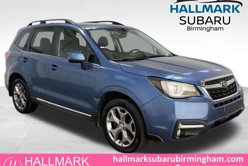 2017 Subaru Forester 2.5i Touring photo 1